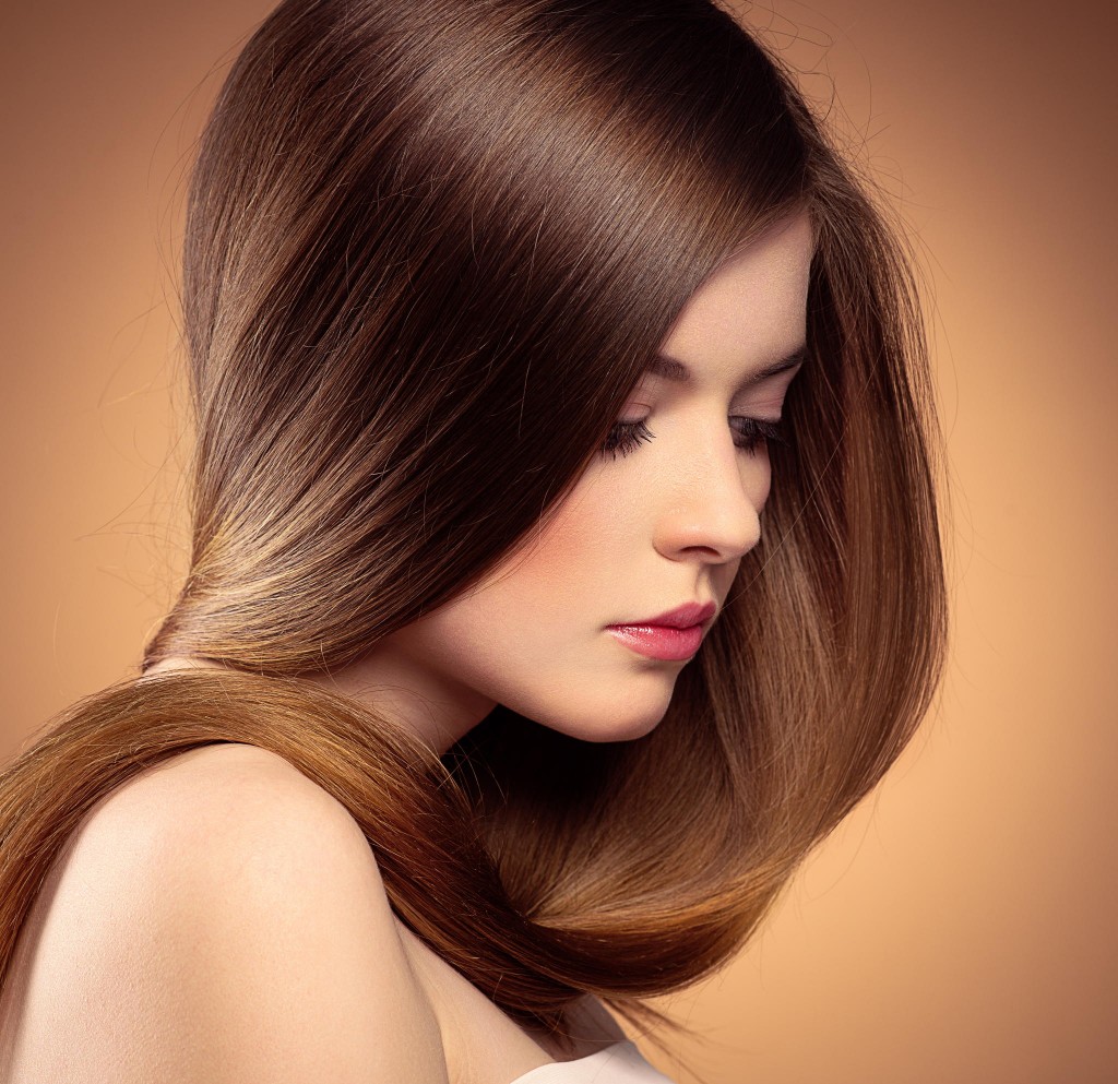 Không nên dùng quá nhiều loại dầu gội sẽ gây hư hại cho mái tóc