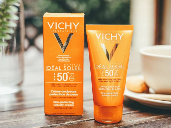 Kem chống nắng kiềm dầu của Vichy