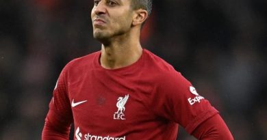 Tin Liverpool 13/2: Liverpool mất thêm Thiago