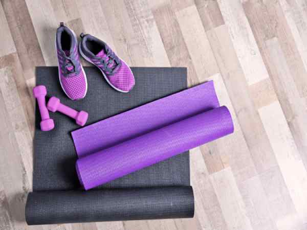 Cách vệ sinh thảm tập yoga