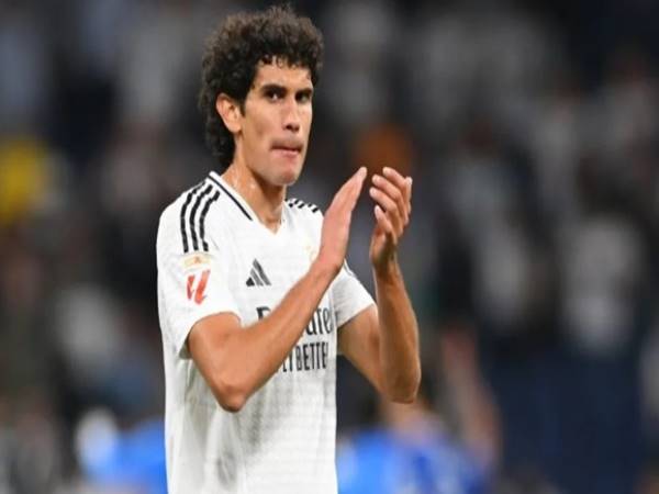 Chuyển nhượng 11/2: Real quyết định đẩy Jesus Vallejo ra đi