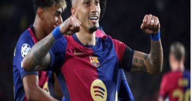 Bóng đá TBN: Raphinha lập cú đúp giúp Barca đánh bại Benfica