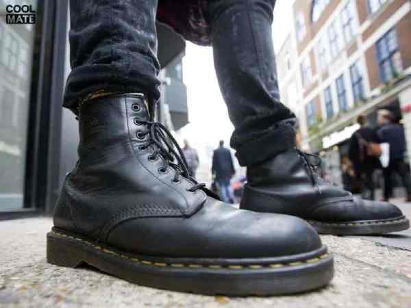 Giày Dr Martens là một thương hiệu giày đình đám xuất xứ từ Anh quốc